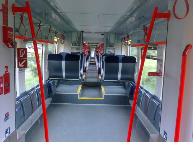 [Vienna]These modern trains in Vienna have seating at two levels. The low-level area near to the doors is at platform height and is designed for wheelchairs (with pull-down seats). Older trains dating from the 1980s require a step up and are not compliant