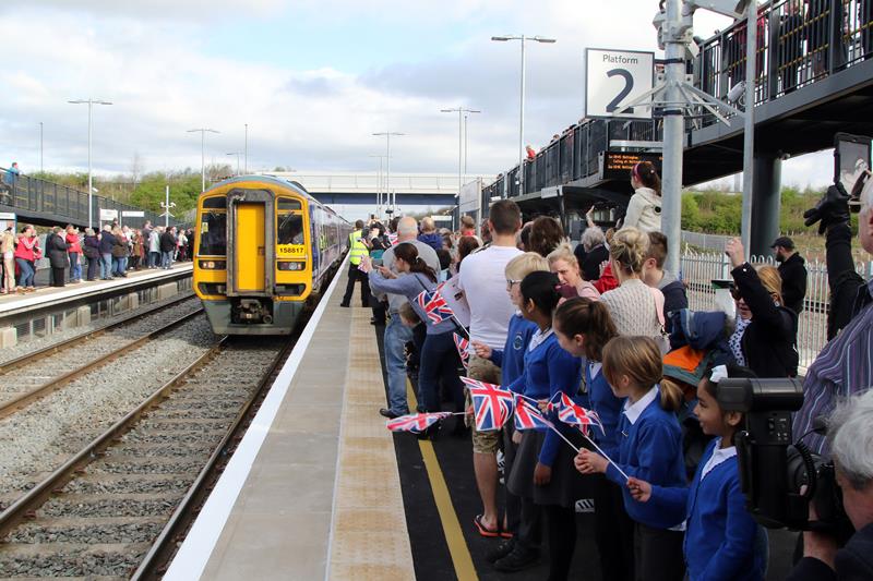 PHO:2017.04.02 - Ilkeston station reopening